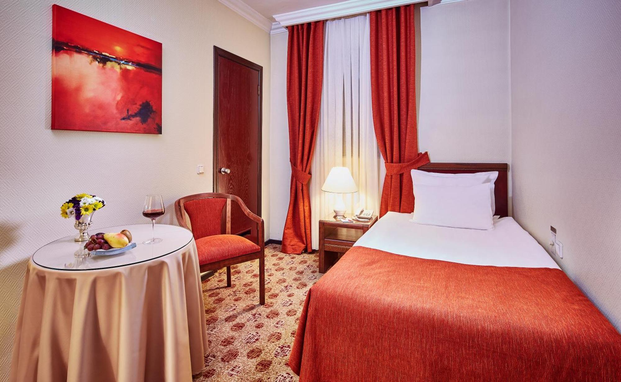 Guenes Hotel Merter Istanbul Exterior photo